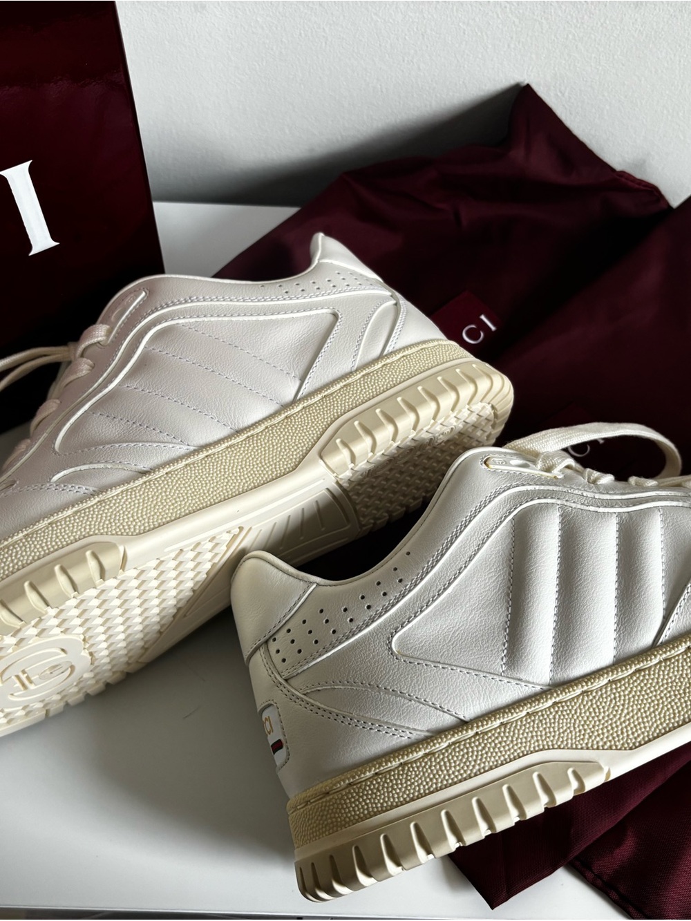 Gucci Re-web Leather Low-Top Sneakers - Picture 4 of 8